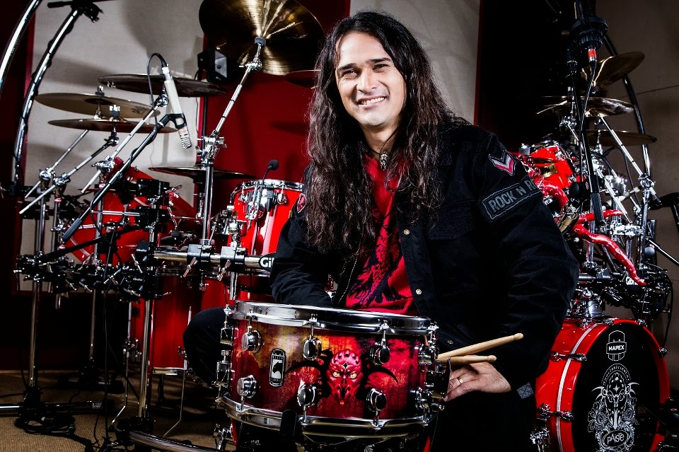 AQUILES PRIESTER lança vídeo da música Temple of Hate