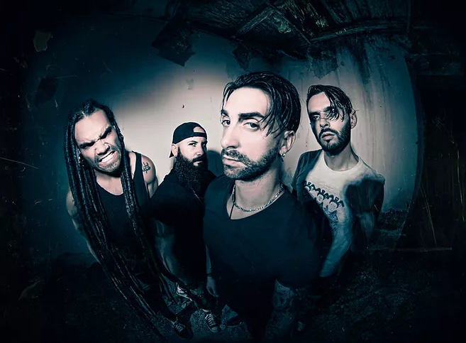 AWAKE FOR DAYS: banda italiana oficializa entrada de guitarrista brasileiro GUSTROYER e anuncia novo single