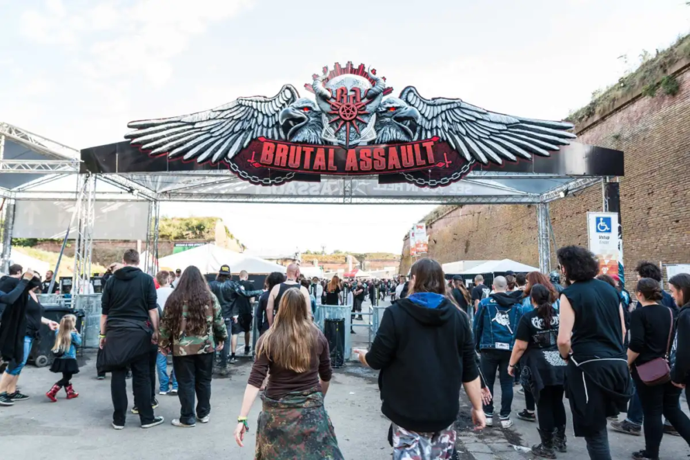 BRUTAL ASSAULT: experiência gastronômica no festival tcheco