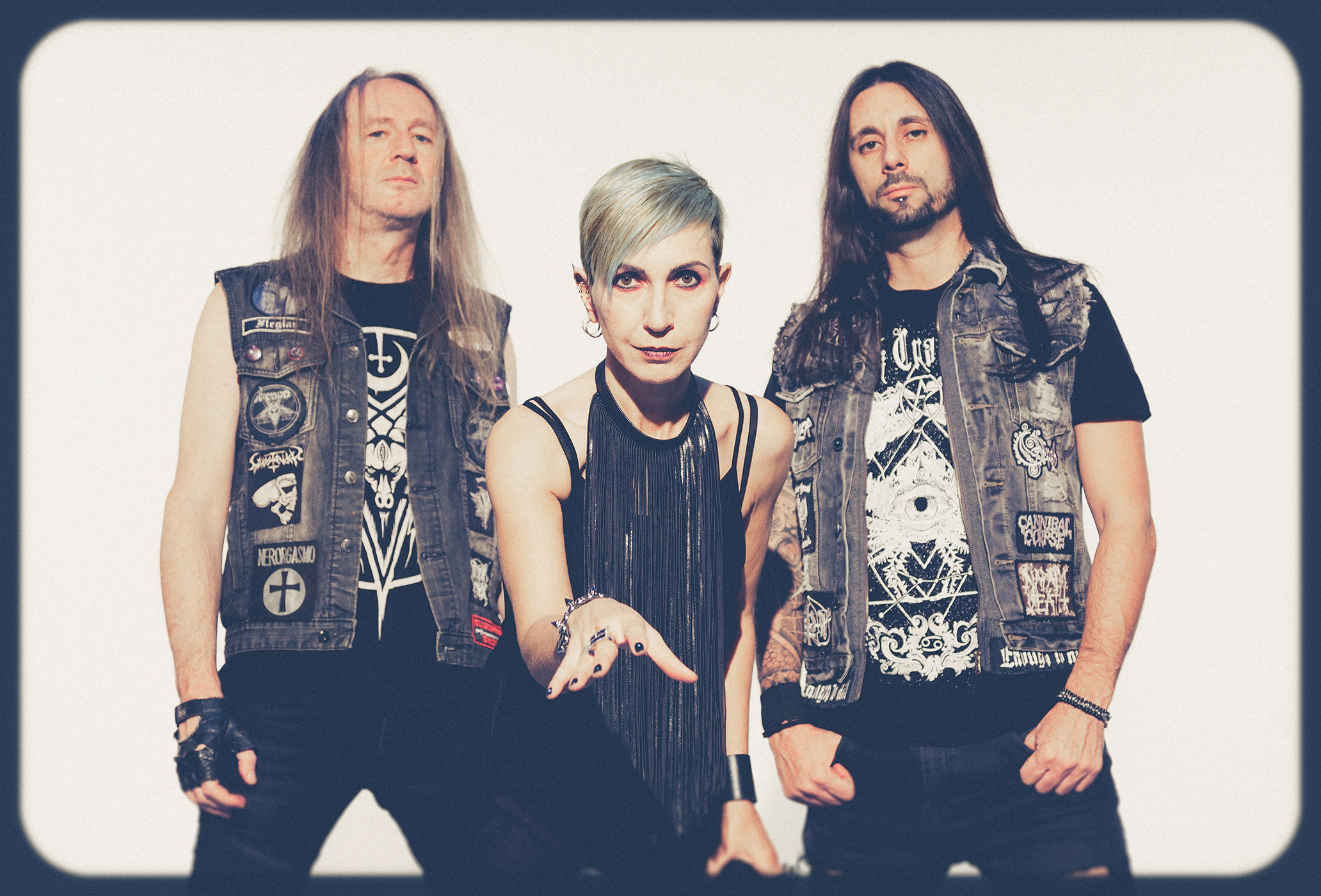CADAVERIA celebra 15 anos do álbum “In Your Blood” com reedição especial em fita cassete