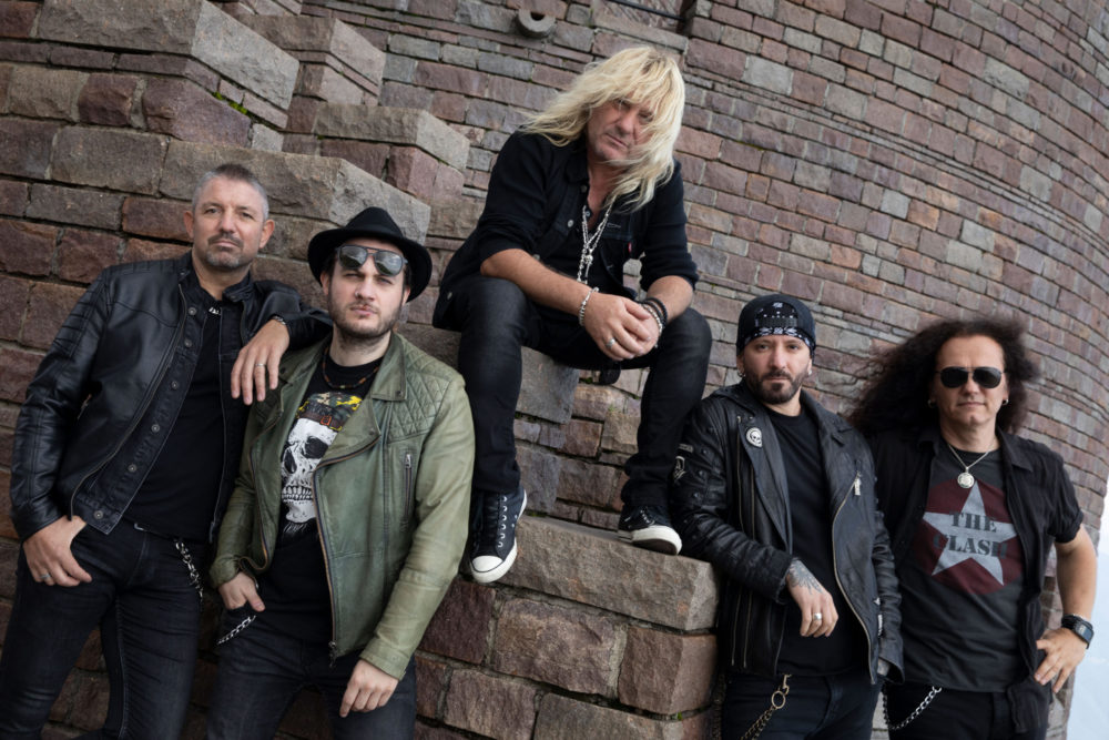 CORELEONI: banda de LEO LEONI (GOTTHARD) adia lançamento do álbum “III” para 20 de maio