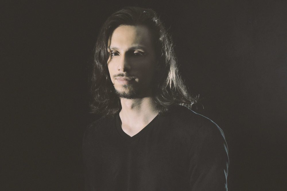 CEZAR TORTORELLI, guitarrista do ABSENS, lança terceiro trabalho solo