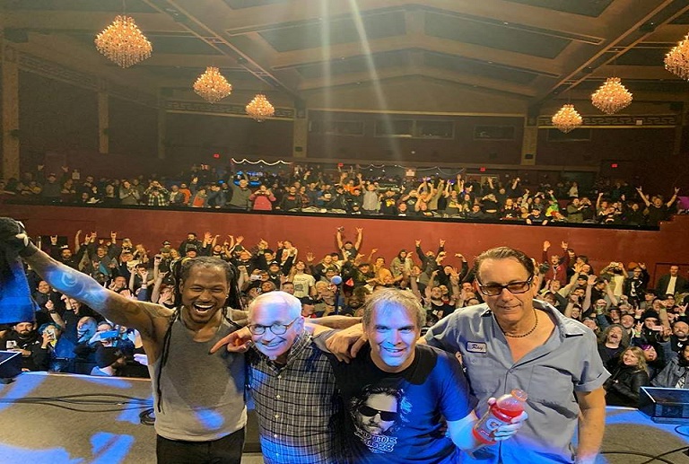 DEAD KENNEDYS: Banda faz comunicado oficial referente a polêmica criada com postêr de turnê