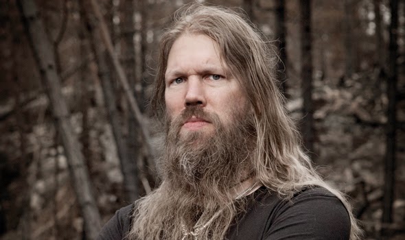 Johan Hegg, e o segredo dos shows do AMON AMARTH: “Eu cresci indo em shows do IRON MAIDEN”
