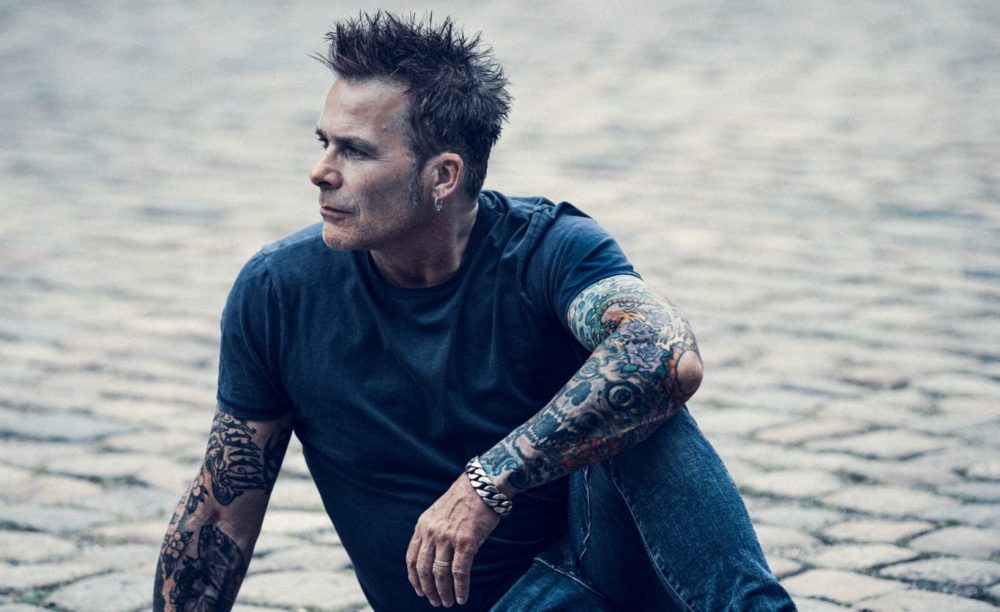 MIKE TRAMP (ex-WHITE LION) anuncia turnê de “For Første Gang”, seu primeiro álbum solo em dinamarquês