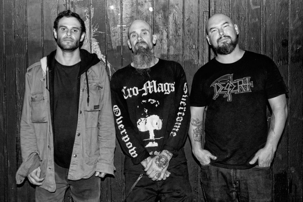 MONDO GENERATOR Ouça single do novo álbum – show em Cuiabá neste domingo