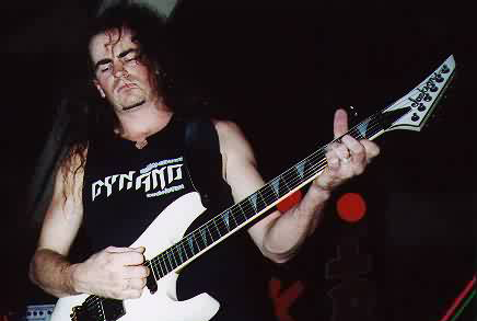 Morre Tim Calvert, ex-guitarrista do FORBIDDEN e do NEVERMORE