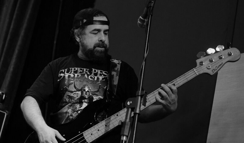 Morre ANDRÉ “POMBA” CAGNI, baixista do VODU