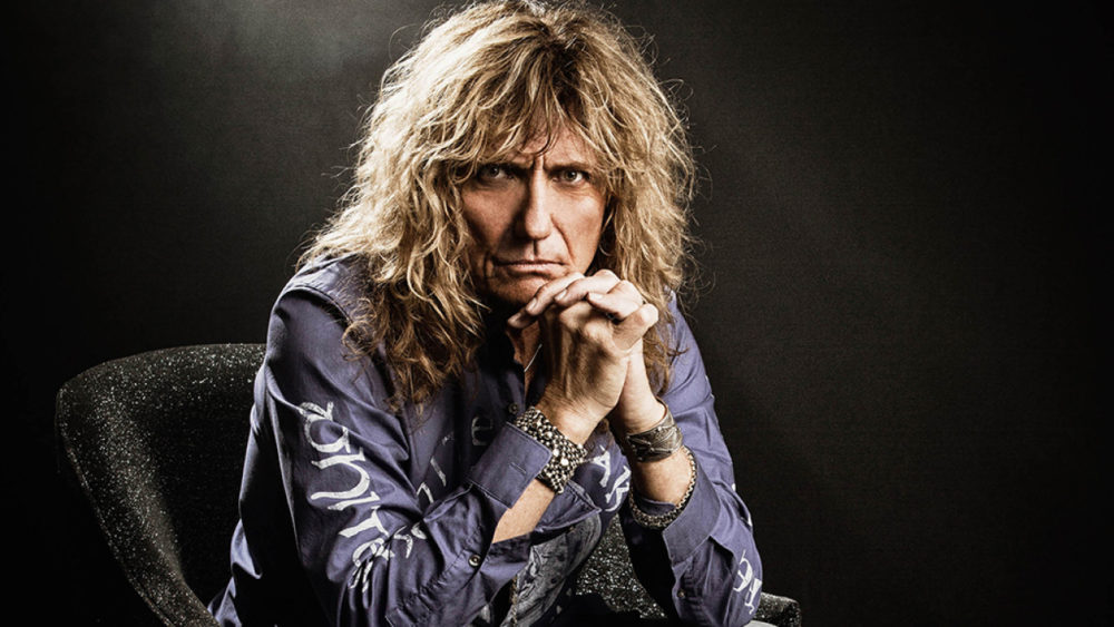 WHITESNAKE cancela turnês e DAVID COVERDALE se submeterá a cirurgia