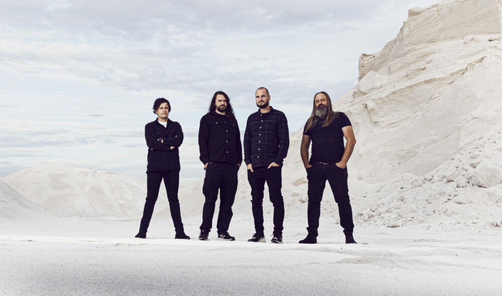 Em parceria com a DREAMSHADE, dinamarqueses da banda SILVERA lançam lyric video de ‘Utopian’
