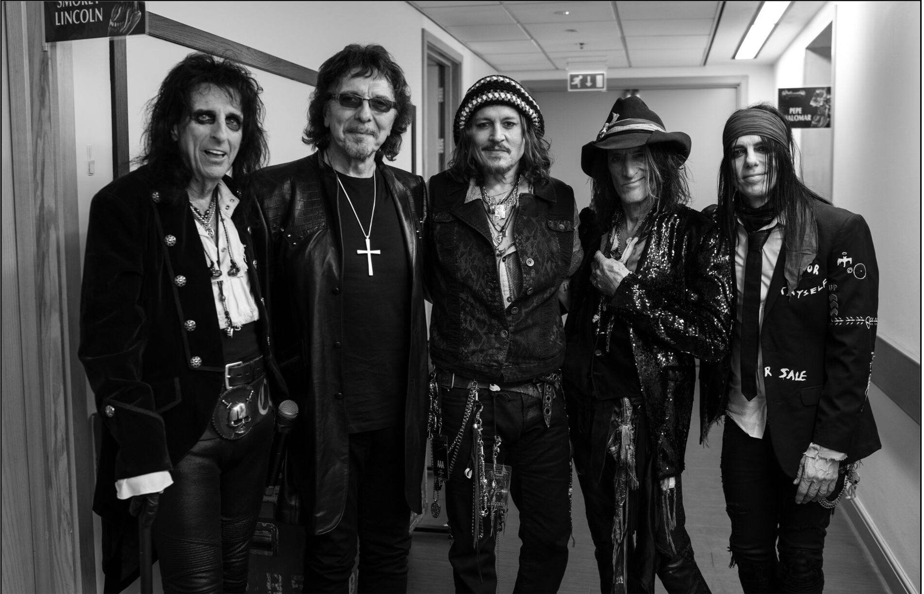TONY IOMMI (BLACK SABBATH) participa de show do HOLLYWOOD VAMPIRES; veja vídeo