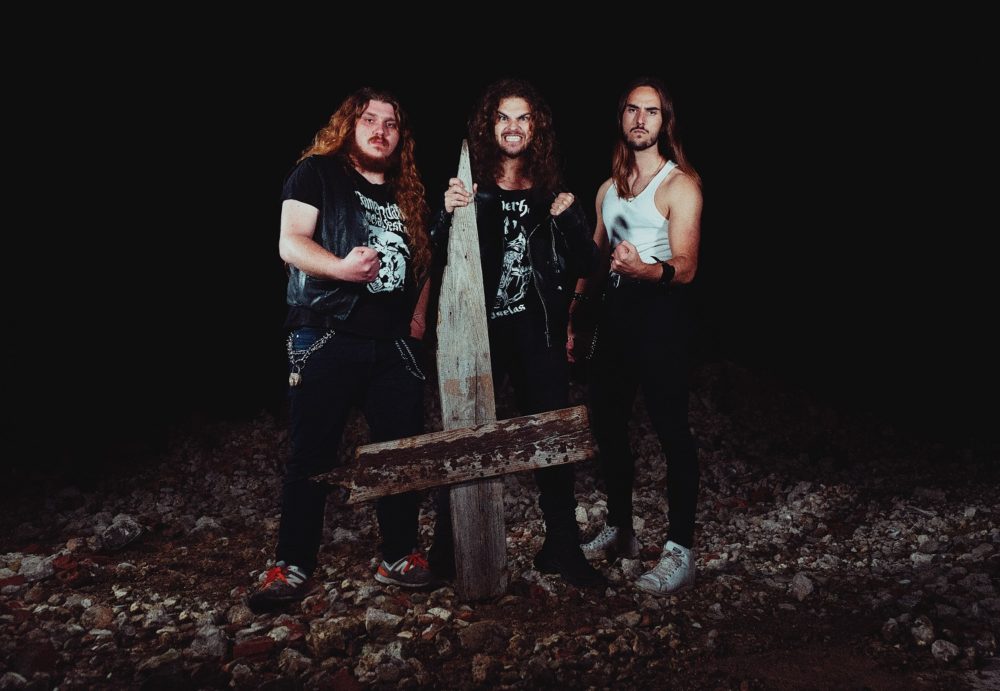 TOXIKULL anuncia novo single, “Nascida no Cemitério”, com participação da banda FLAGELADÖR