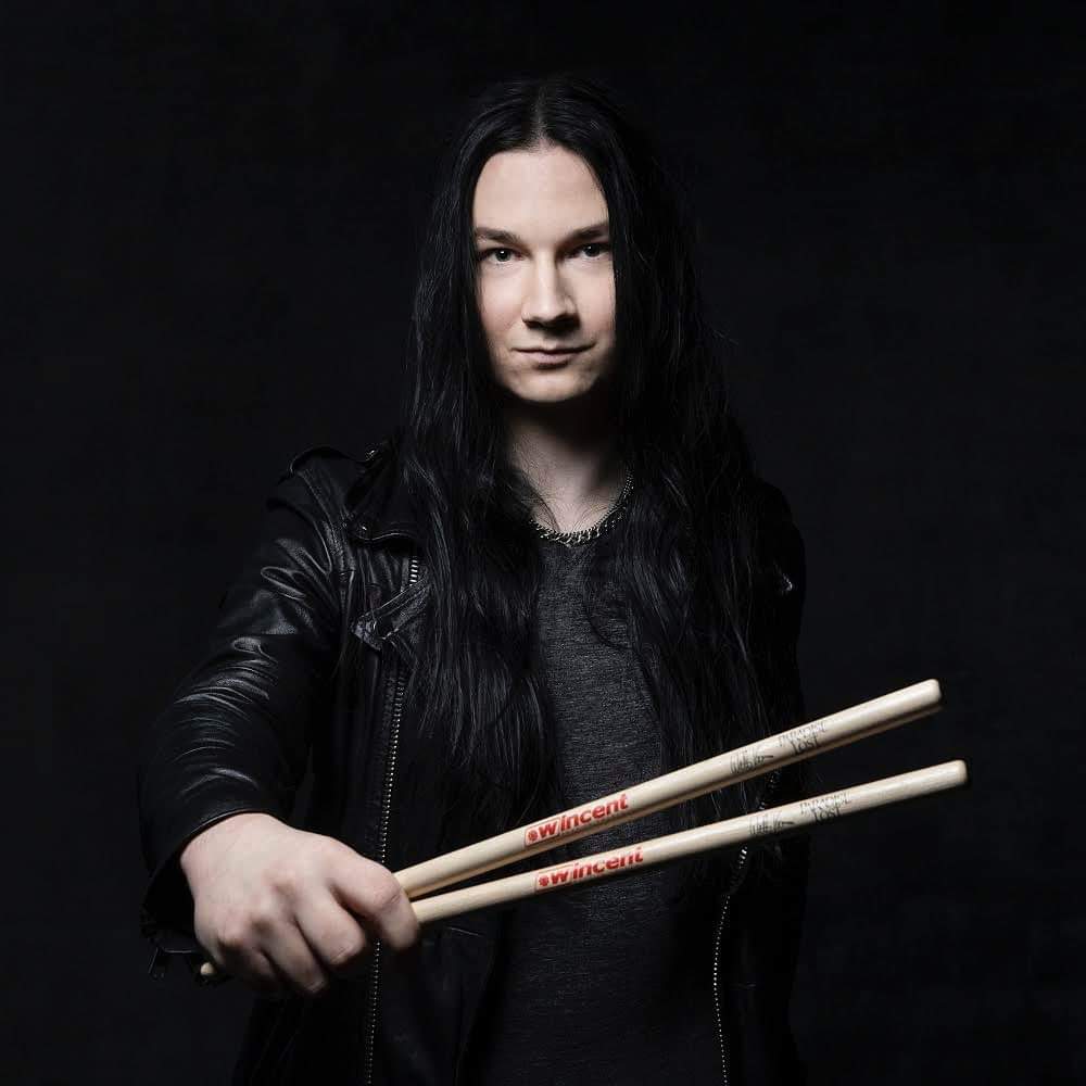 WALTTERI VÄYRYNEN (PARADISE LOST, BLOODBATH, BODOM AFTER MIDNIGHT) é o novo baterista do OPETH