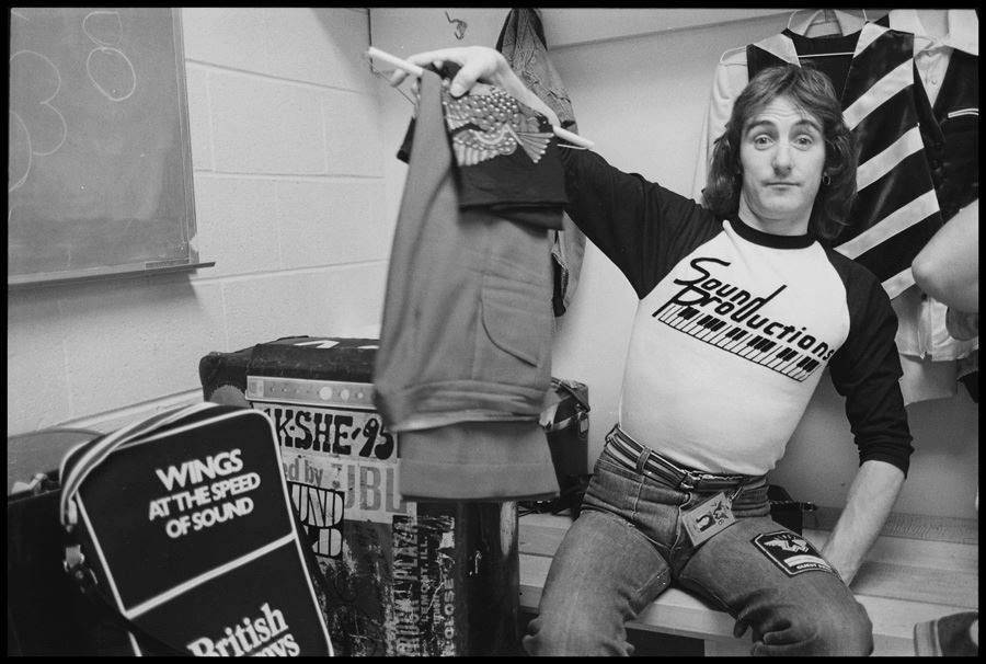 Morre DENNY LAINE, cofundador do MOODY BLUES e parceiro de PAUL McCARTNEY no WINGS