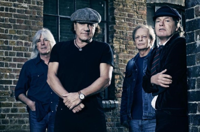 AC/DC: “Back In Black” é certificado com Disco de Platina pela vigésima quinta vez