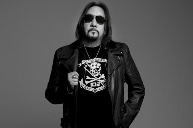 Novo álbum de ACE FREHLEY já tem título, confira!