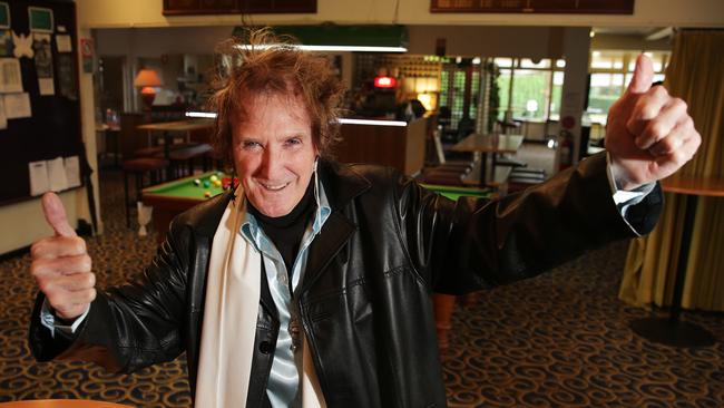 Morre COLIN BURGESS, baterista original do AC/DC