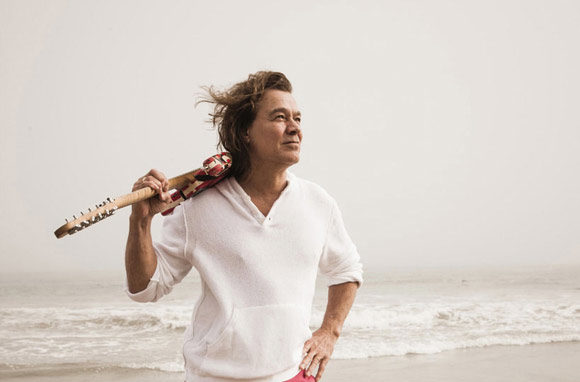 Cinzas de EDDIE VAN HALEN, já cremado, serão lançadas ao mar por seu filho WOLFGANG