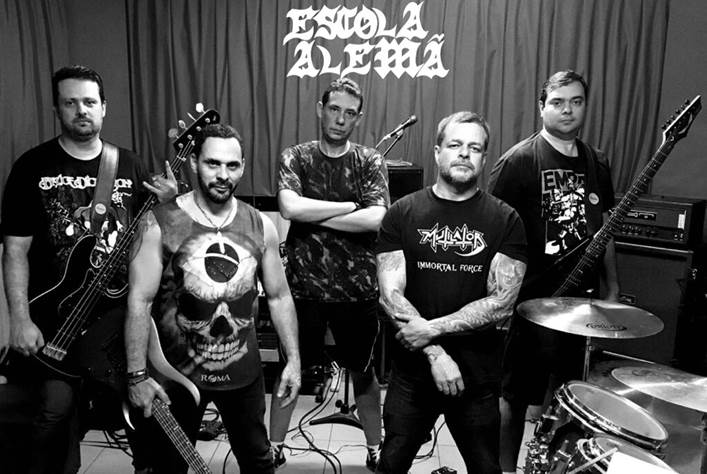 ESCOLA ALEMÃ: Novamúsica “Reichsführer” apresenta os perigos da idolatria e fanatismo