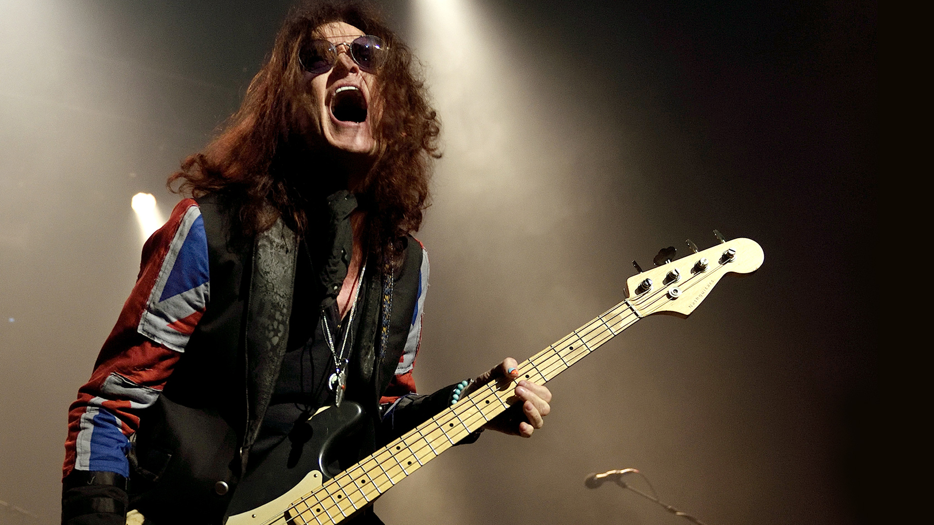 GLENN HUGHES: ‘Burn’ (Deep Purple) na íntegra no show em Belo Horizonte