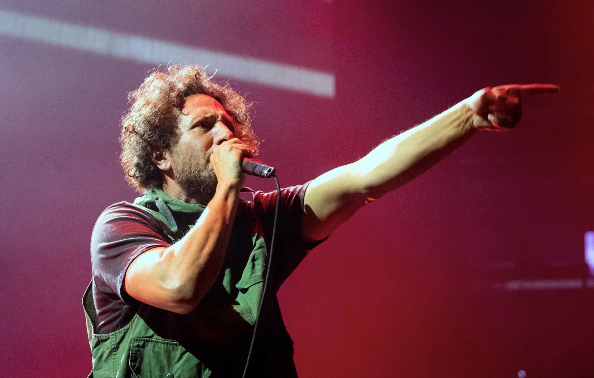 Por lesão grave de ZACK DE LA ROCHA, RAGE AGAINST THE MACHINE cancela turnê norte-americana