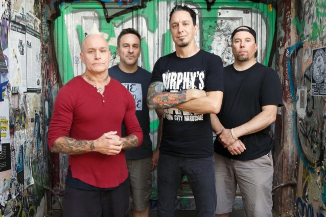 SICK OF IT ALL: Confira o novo vídeo, “That Crazy White Boy Shit”