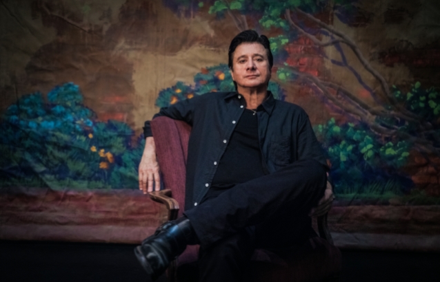 STEVE PERRY lança vídeo oficial para “We’re Still Here”