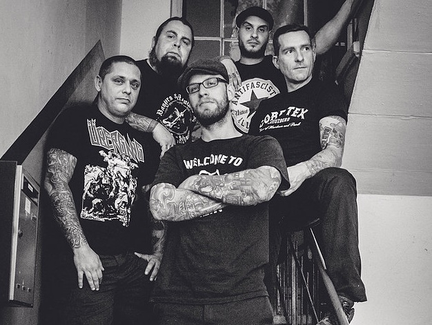 TOXPACK: Confira o lyric vídeo de “Arschloch”