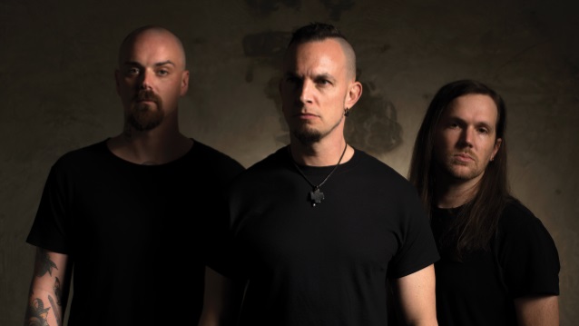 TREMONTI: Disponível o ‘lyric video’ de “Trust”