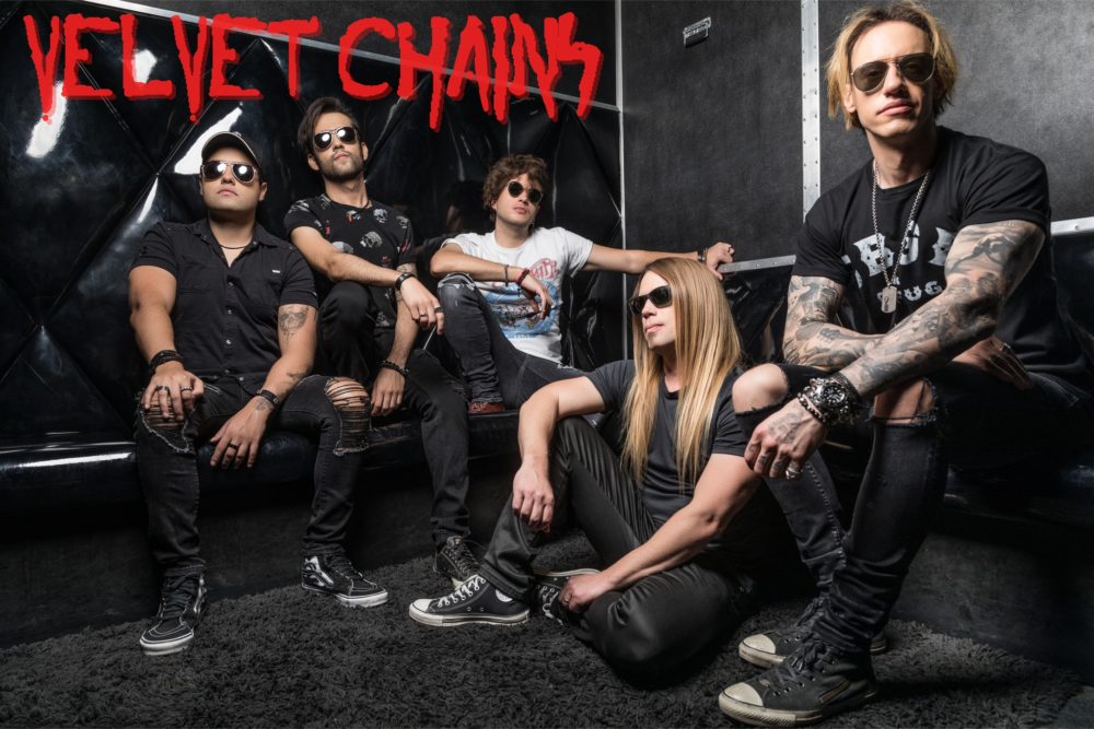 VELVET CHAINS: banda renova line-up e confirma participação em grande festival nos Estados Unidos