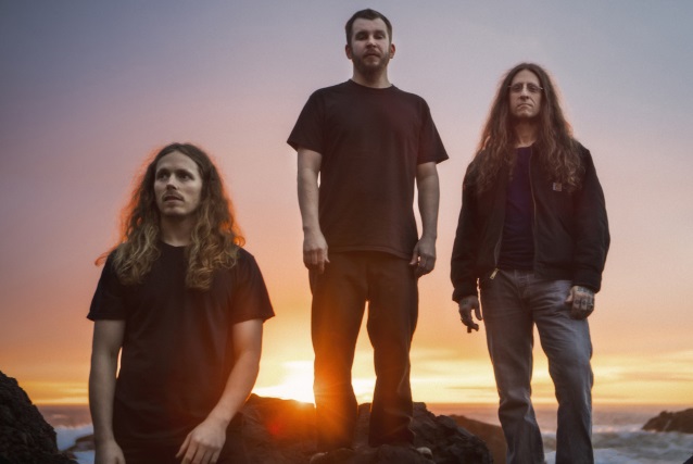 Confira “Our Raw Heart”, nova música do YOB